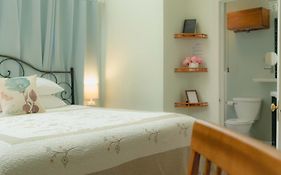 Cabernet House, An Old World Inn